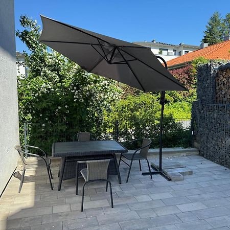 Ferienwohnung "Sorgenfrei" In Coburg ! - Im Eg Mit Privatparkplatz & Balkon Eksteriør bilde