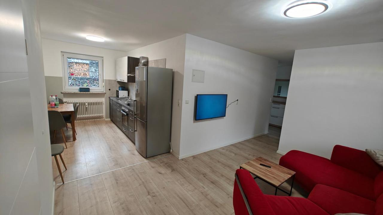 Ferienwohnung "Sorgenfrei" In Coburg ! - Im Eg Mit Privatparkplatz & Balkon Eksteriør bilde