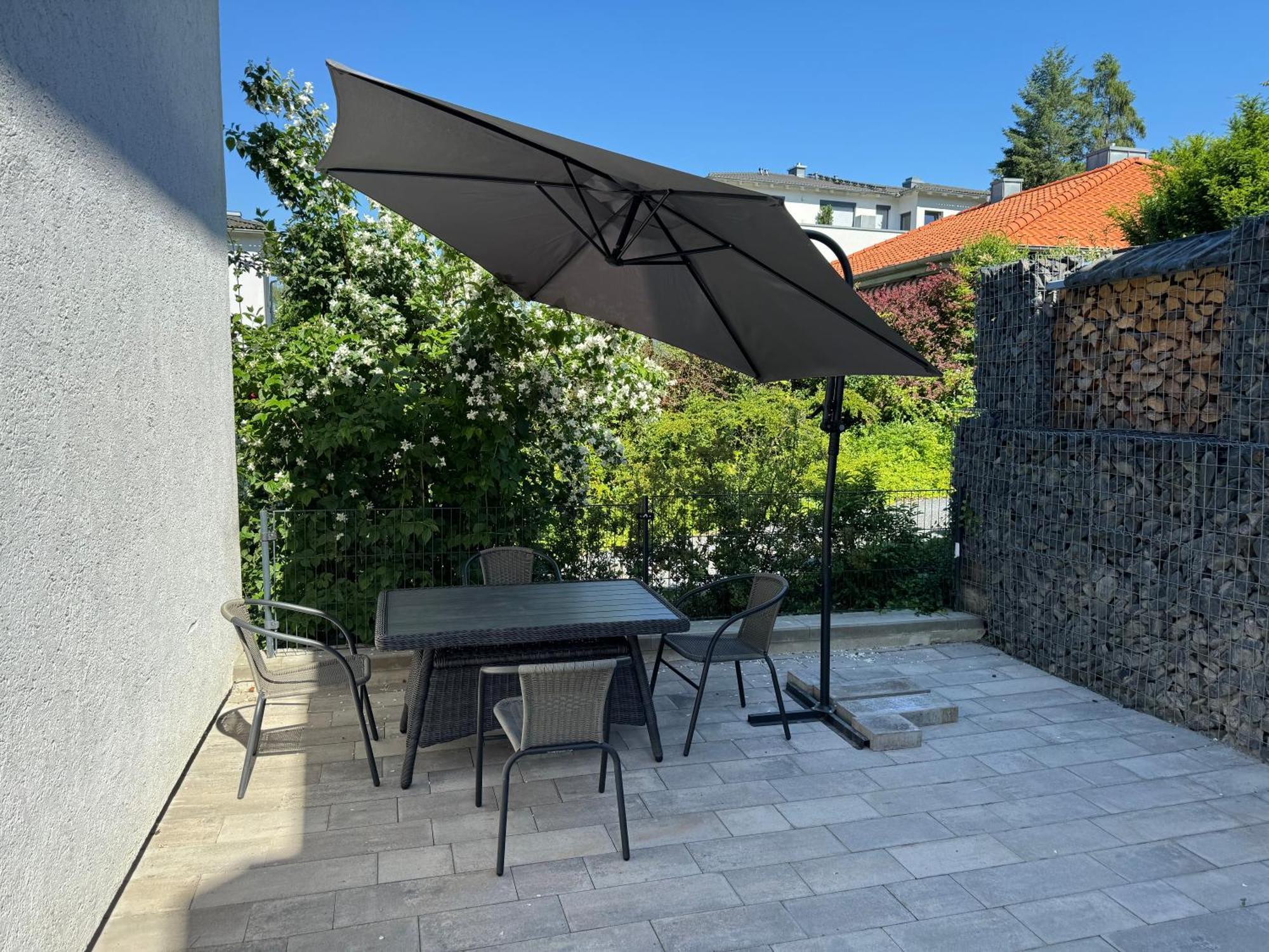 Ferienwohnung "Sorgenfrei" In Coburg ! - Im Eg Mit Privatparkplatz & Balkon Eksteriør bilde